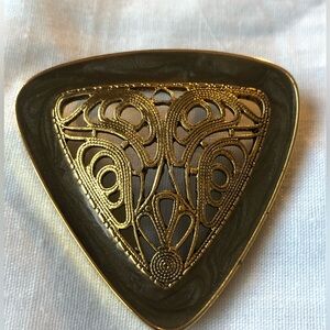 9742 VTG Triangle Filigreed Goldtone & Enameled Brooch Approximately 2” X 2”.